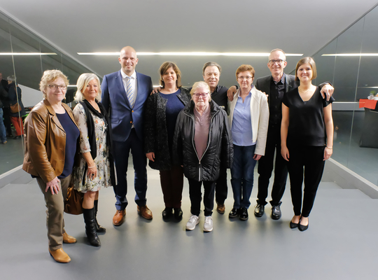 Theo Franken meet aanwezige bestuursleden N-VA Putte